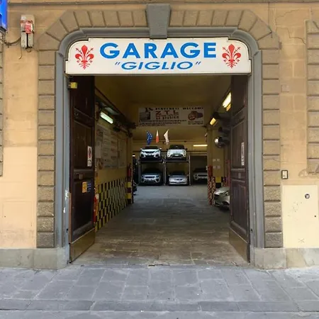 Vrooms All'angolo Del Duomo *